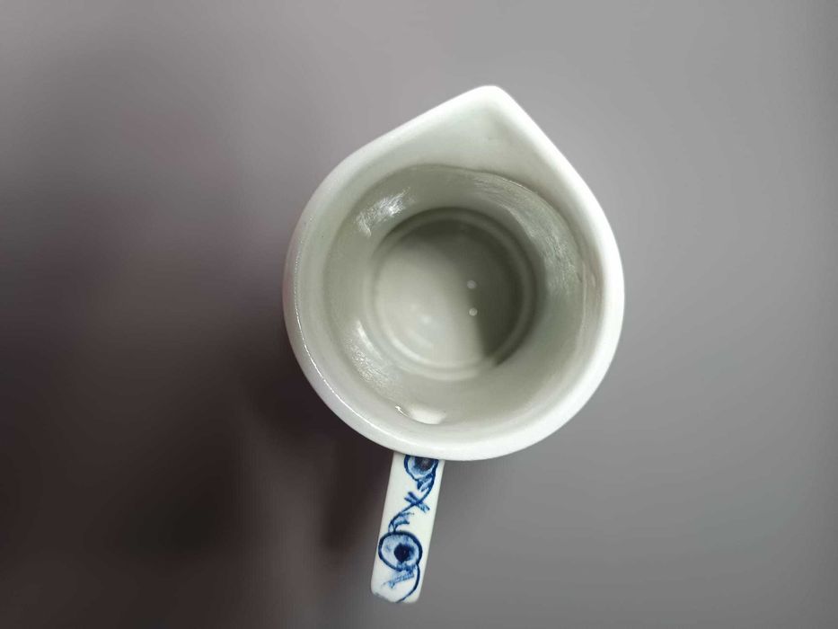 Jarra em Faiança de Coimbra – Tradição Secular da Real Cerâmica