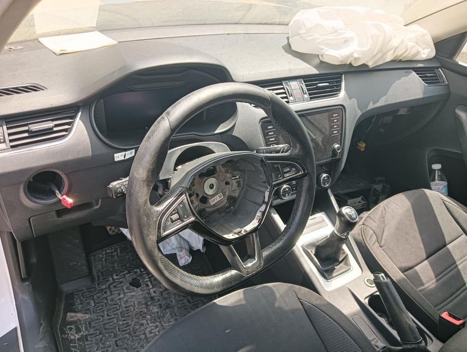 Retrovisor Esquerdo Skoda Octavia