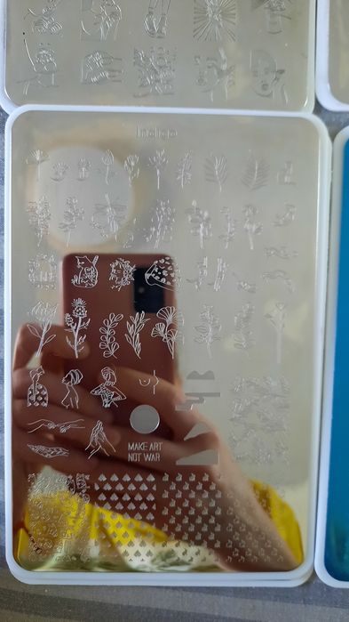 Дев'ять великих пластин для стемпінгу