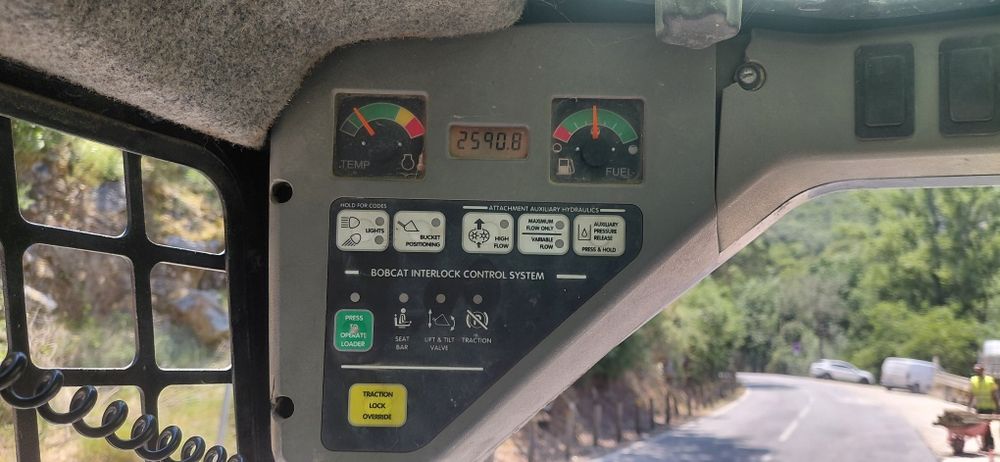 Vendo Bobcat S185