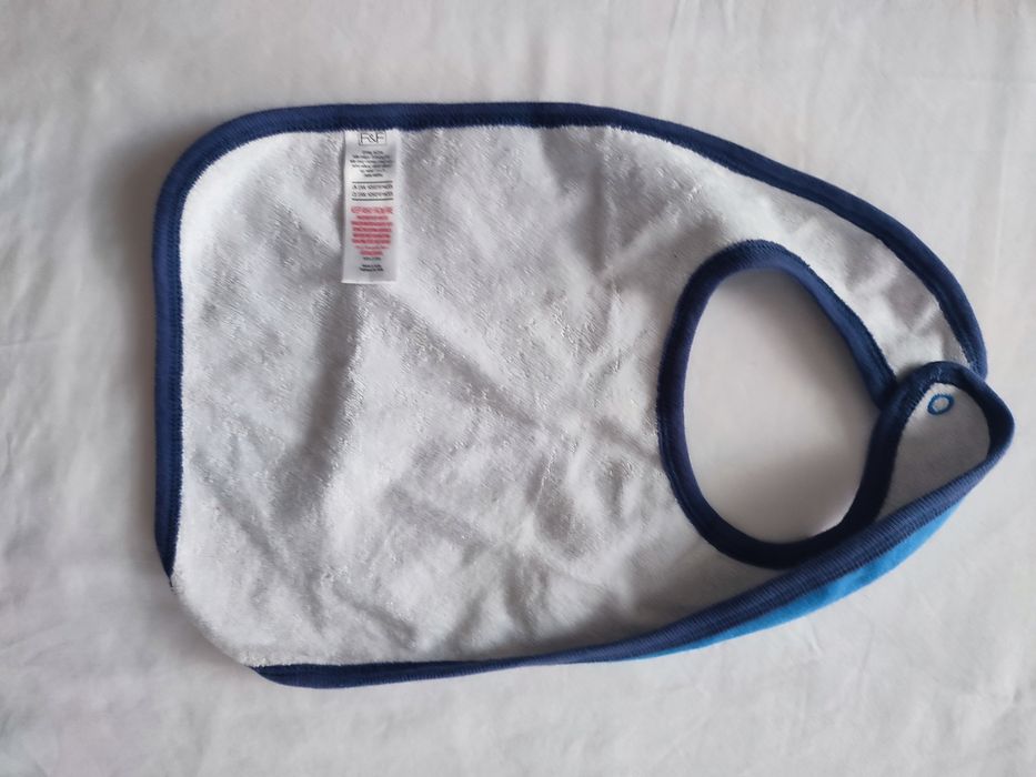 Nowy śliniaki dla dziecka