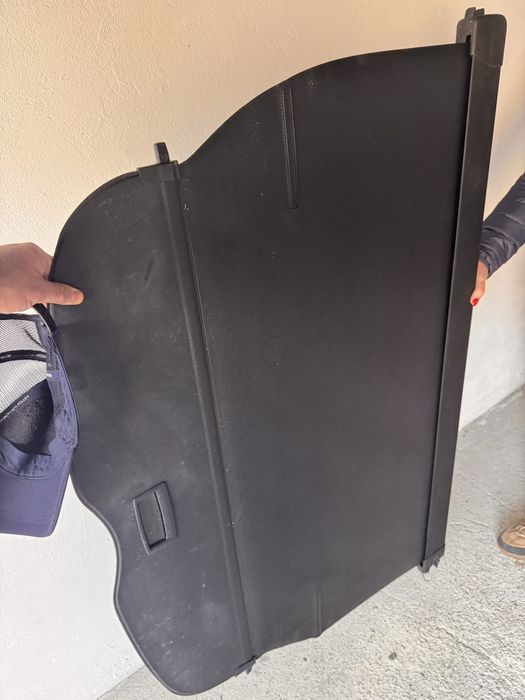 Roleta bagażnika Toyota Avensis T27 kombi