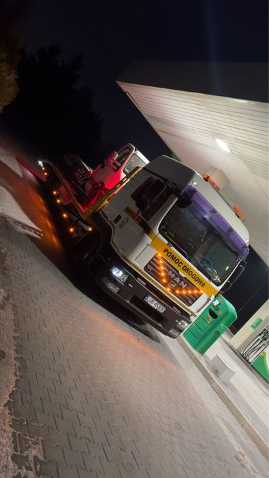 Autolaweta /  laweta / pomoc drogowa / holowanie