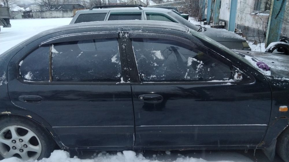 Нисан Максима 1996гд 2л бензин продам є гбо4 покоління і газ бак лучше