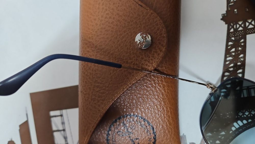 Продам очки Ray Ban оригинал очень редкие истильные
