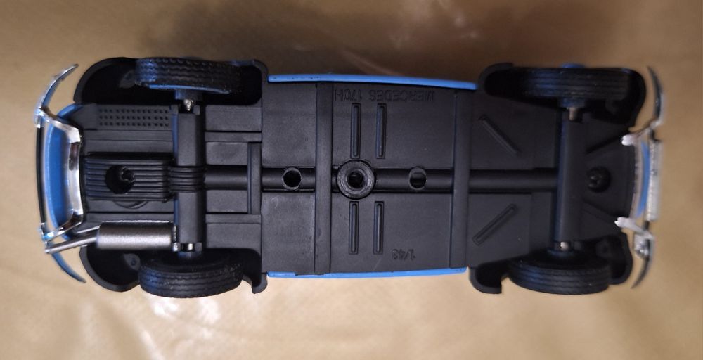 Mercedes escala 1:43