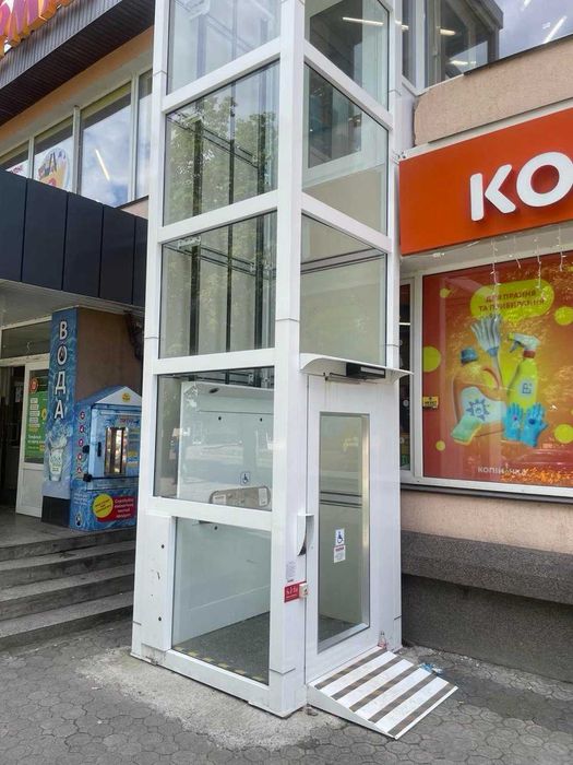 Продаж комерційної нерухомості м.Шептицький, вул. Стуса