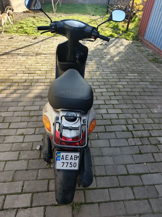 Продам скутер Ямаха 36 на регистрации.