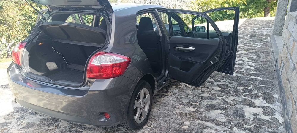 Toyota Auris 2011 1.4 D4D 90cv 162.000km — photo 3