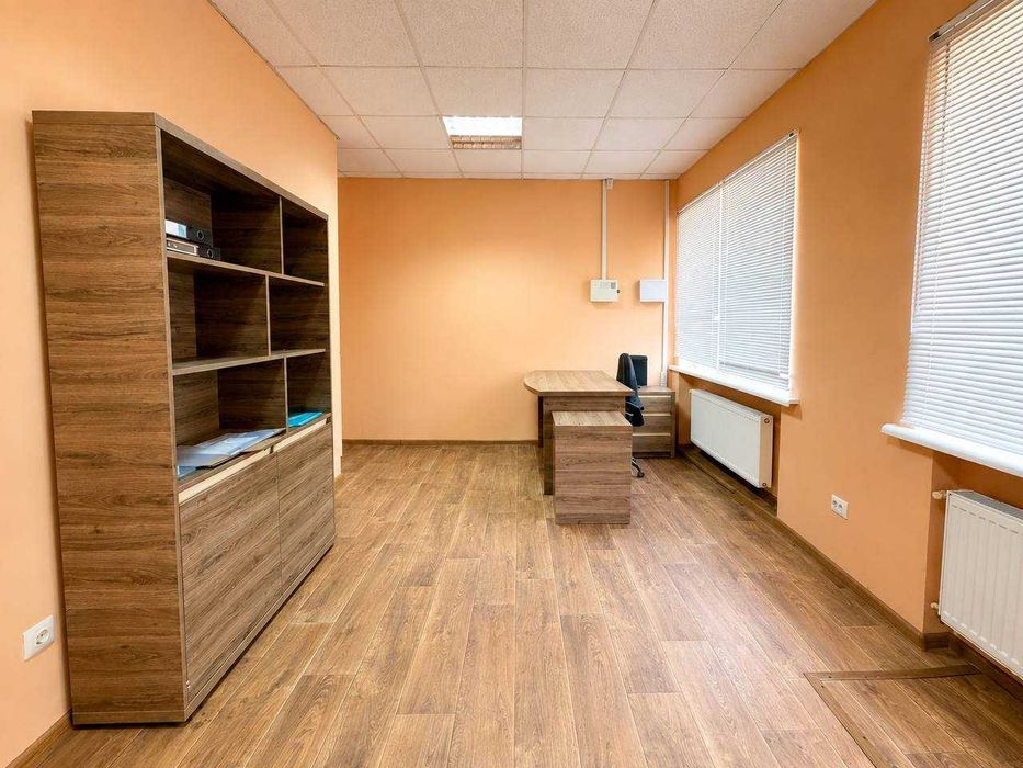 Продам комерційне приміщення. Вул. Біла, 16