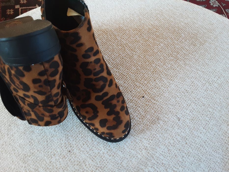 Buty damskie -sztyblety