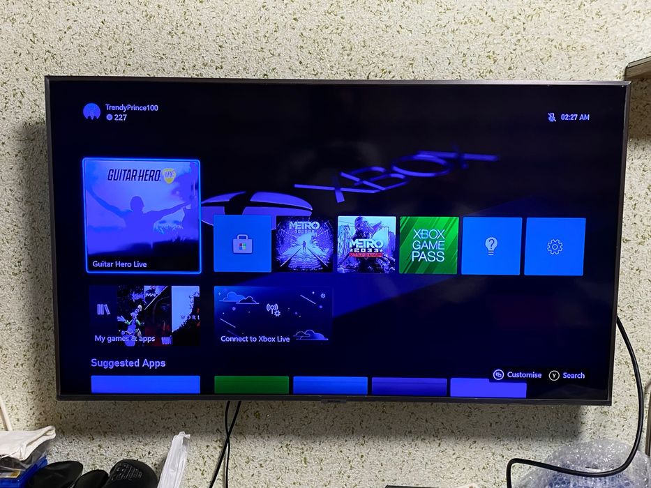 Приставка Xbox one з іграми GTA 5