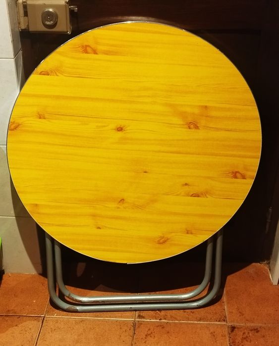 Mesa redonda madeira