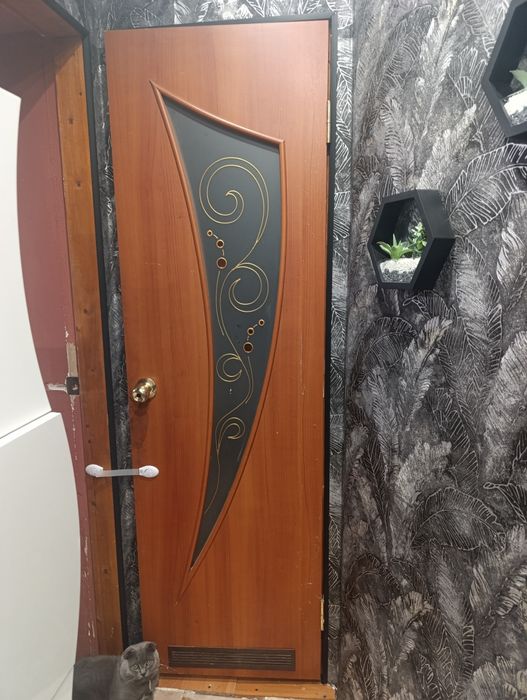 Продам двері міжкімнатні