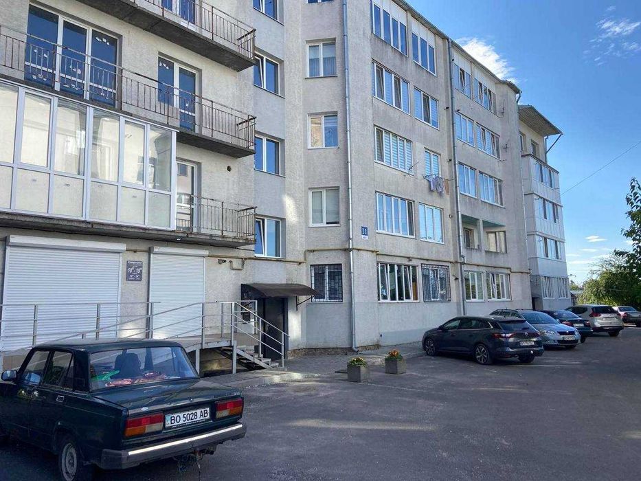 ПРОДАЖ/ ОБМІН 2-кімнатна квартира м. Зборів, вул. Миру 11.