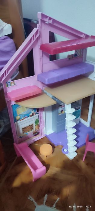 Casa,autocaravana ,ambulância da barbia