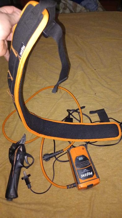 Tesoura eléctrica