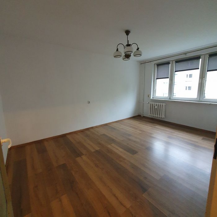 Dwa pokoje piwnica blisko dworca