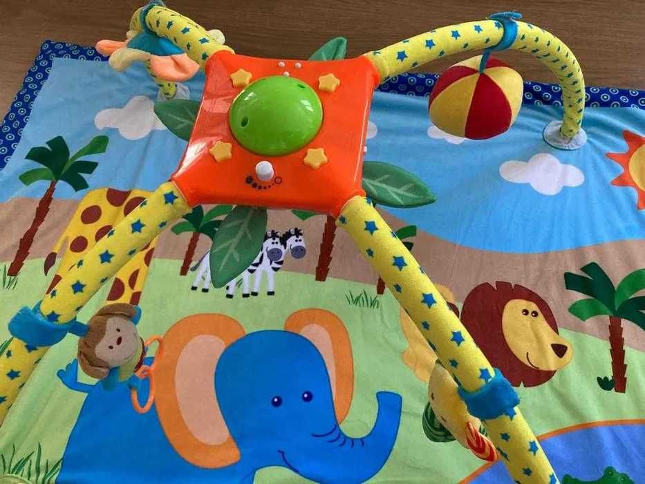Ginásio de bébé com música