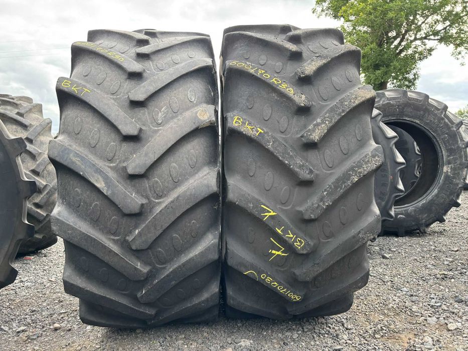 Opona Opony Rolnicze 600/70R30 BKT AGRIMAX RT 765 152B (75%) CAŁE!