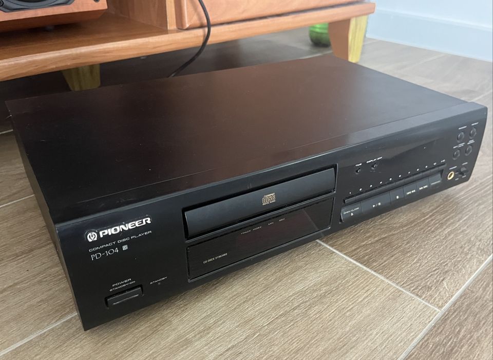 Pioneer PD 104 - Odtwarzacz CD.