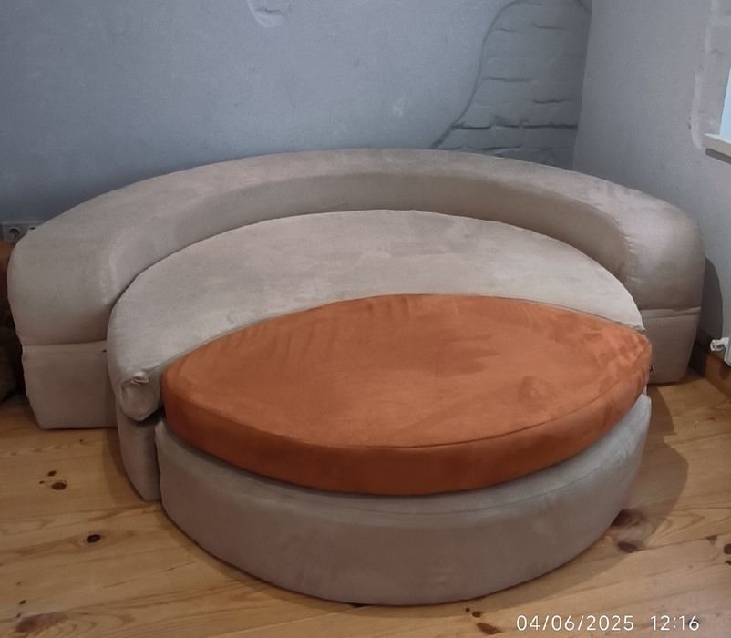 Безкаркасний диван (трансформер)