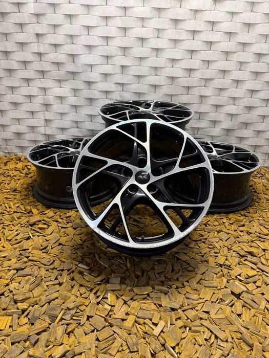 Felgi 19 cali 5x114,3 OEM RENAULT MEGANE III RS