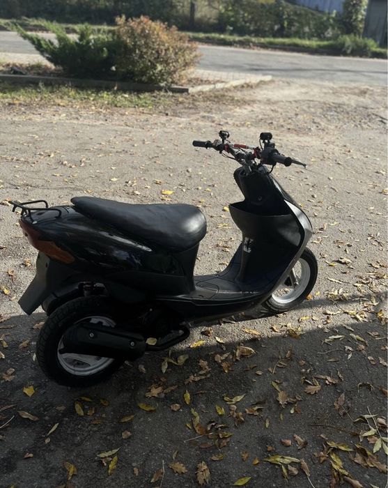 suzuki lets 2 new