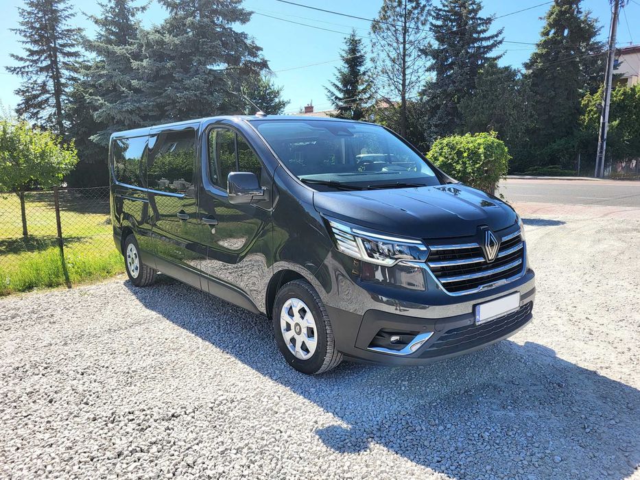 Renault Trafic BUS - 9 osobowy- 2025 rok produkcji! - Duży wybór