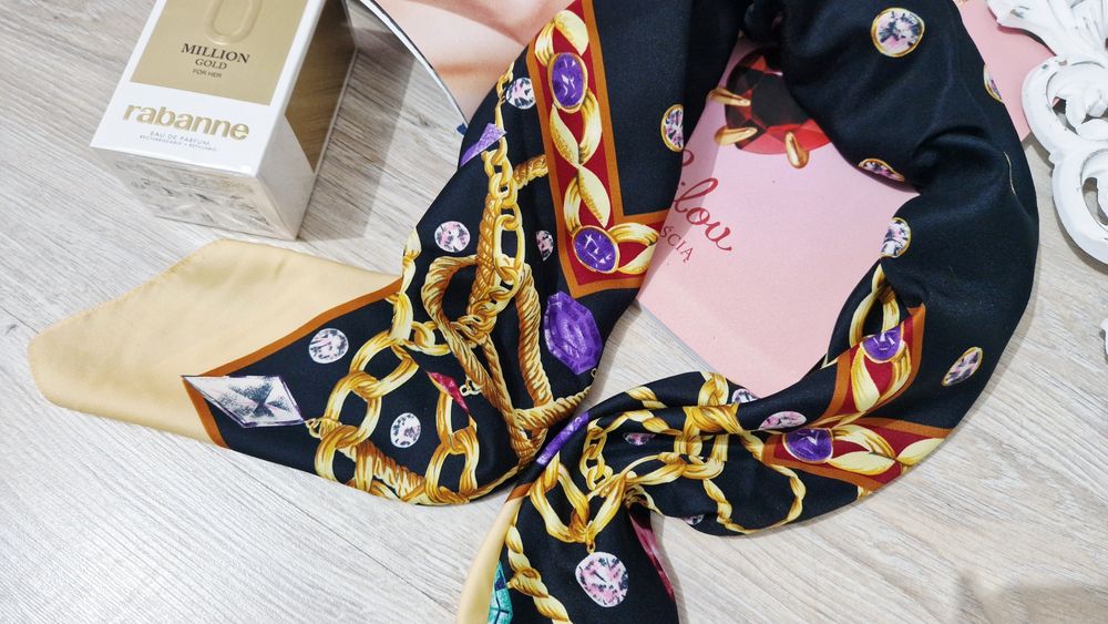Ogromna Chusta z Luksusowym Wzorem Scarf Print Złote Łańcuszki Drogie