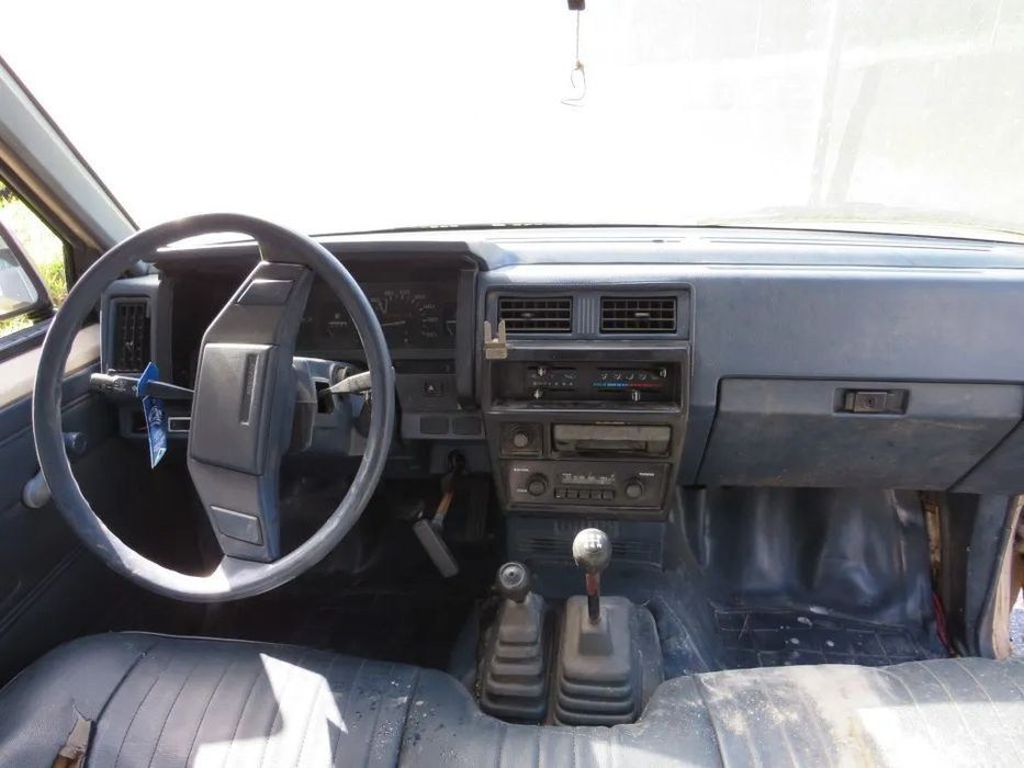 Nissan Pick Up 2.5 D (75 Cv) 1991 - Peças Usadas (8917)