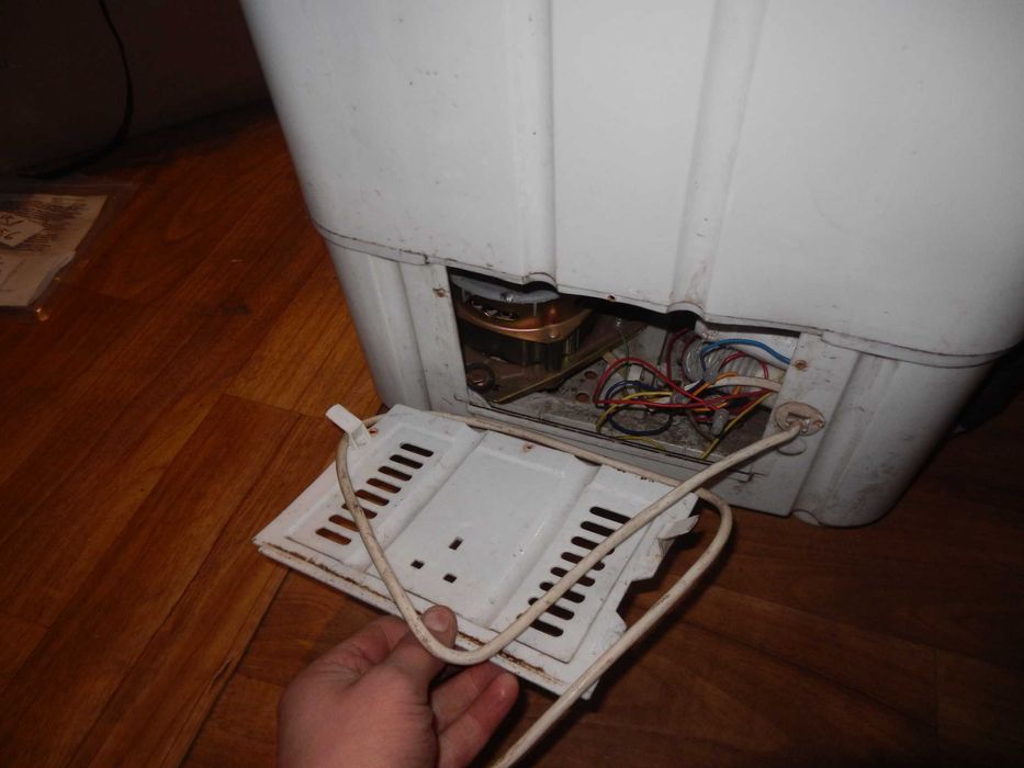 Wyprzedaż->Pralka wirnikowa elektroline PB-65-8 Uszkodzona OPIS!