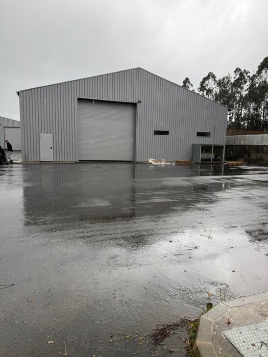 Arrendo Armazém Rio Meão