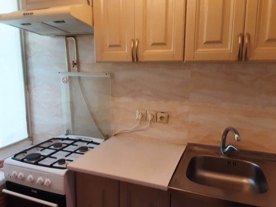 Березняки! Легкоатлетический манеж, ж/д станция Левый берег, Своя!