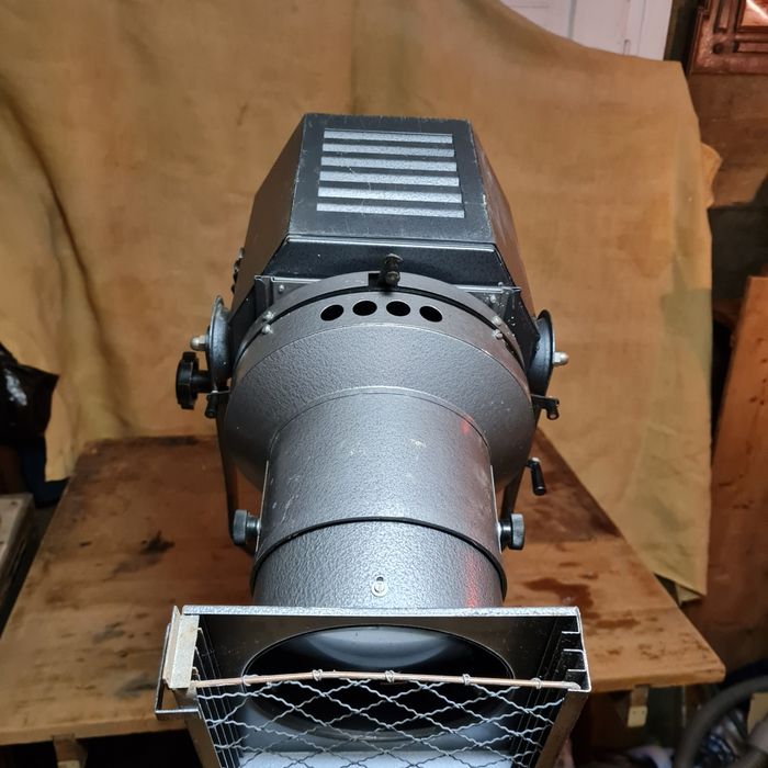 Reflektor sceniczny oświetleniowy lampa teatalna zabytek świetny stan