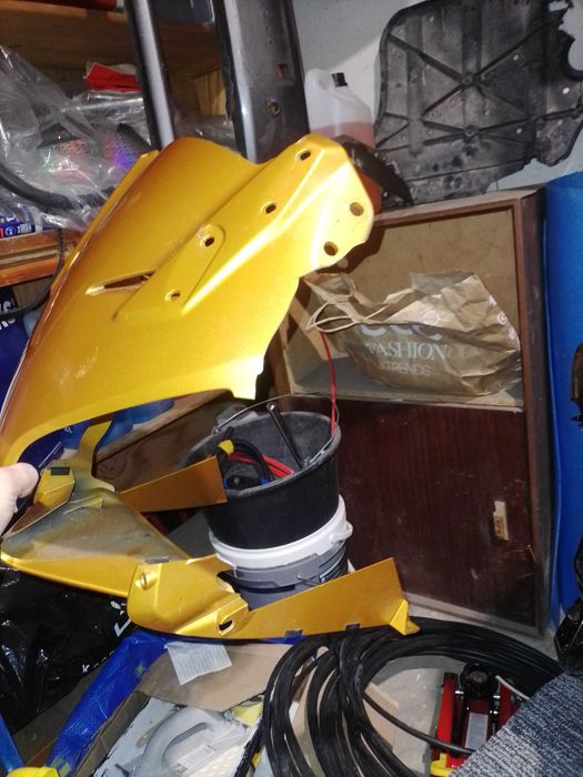 Honda CBF 1000A czasza uszkodzone