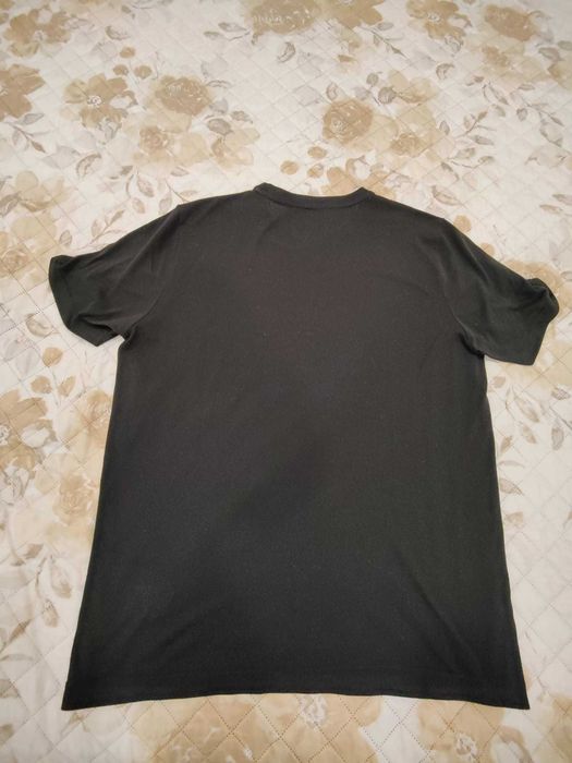 T-shirt Puma tam. L em ótimo estado