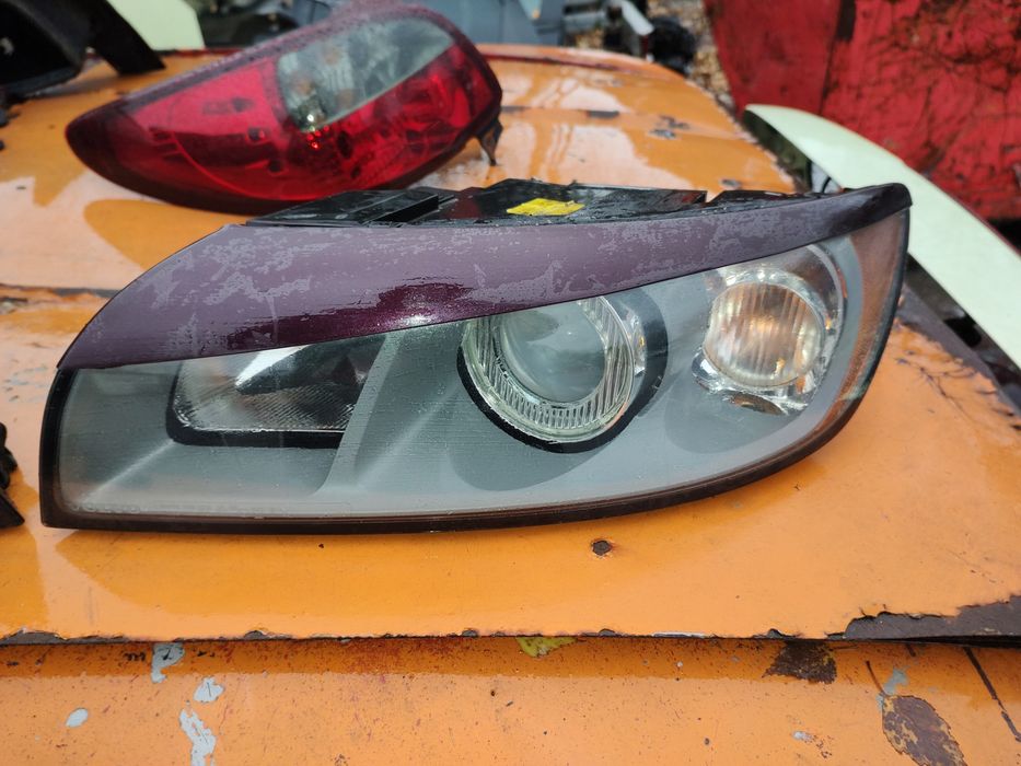Lampy przód przednie prawa lewa Volvo V50 s40