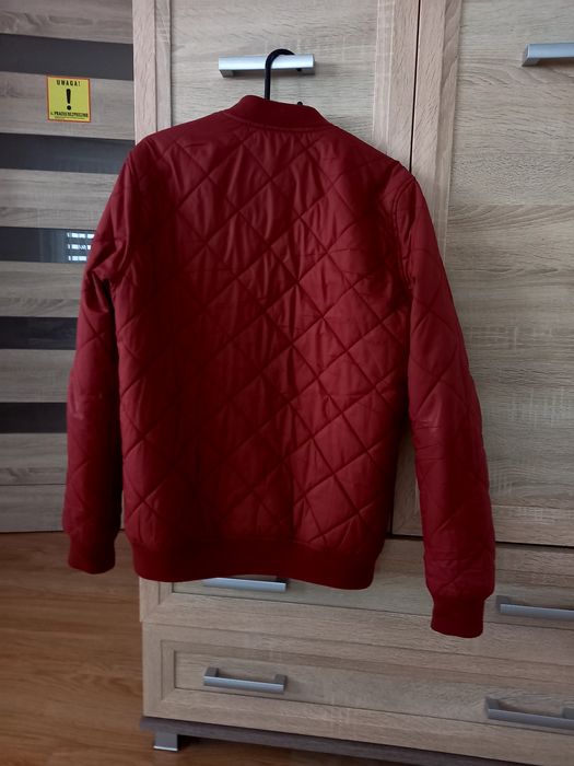 Sprzedam bomberkę cropp