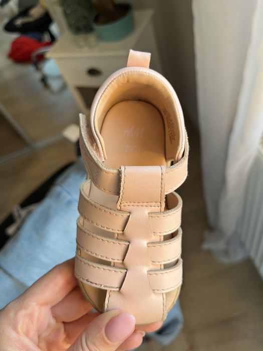 Sandałki H&M 20/21 super stan