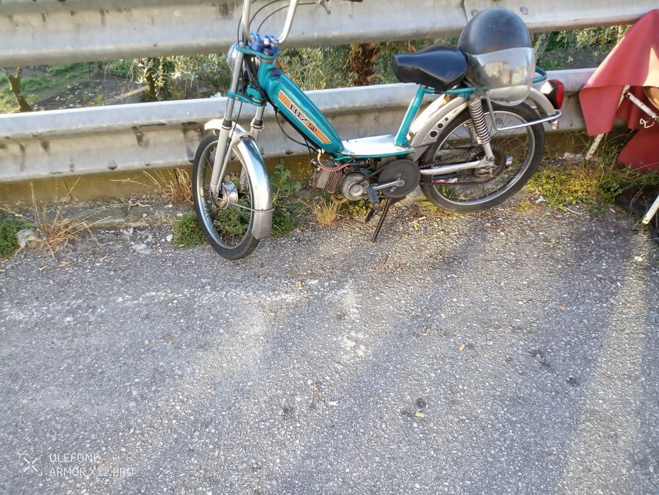 Vende   Peugeot para peça