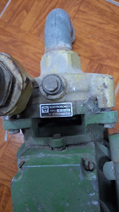 Vendo bomba polegada