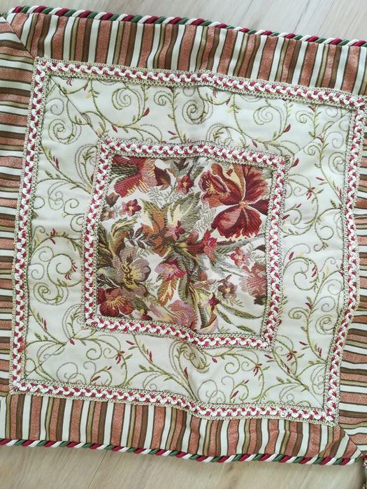 Fronha quadrada motivos florais