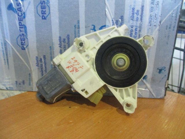Motor vidro frente direito MERCEDES-BENZ Classe C (W204)