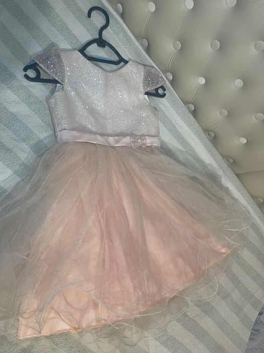 Сукня нарядна для дівчинки