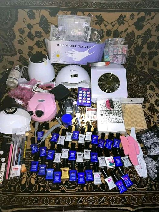 Продам стартовый набор для маникюра