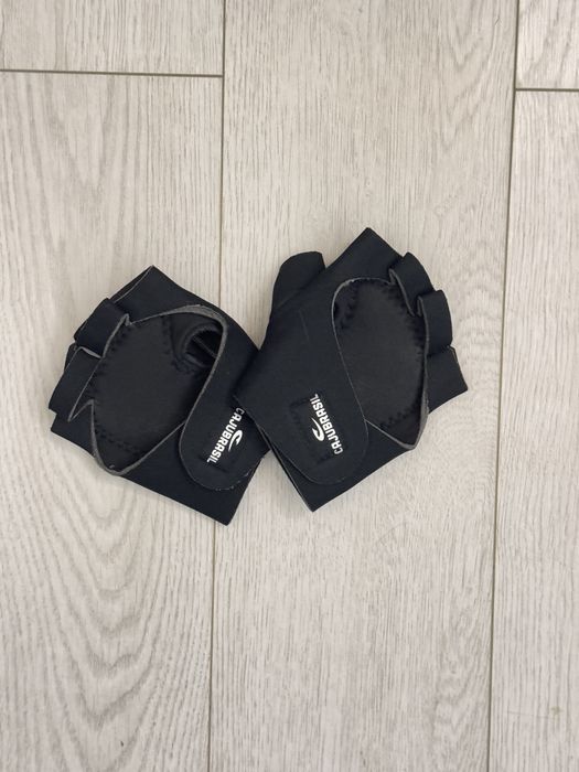 Спортивні рукавички