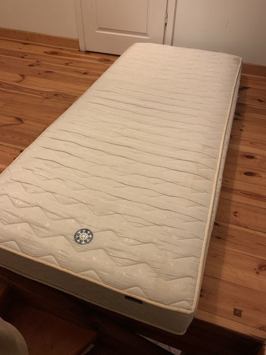 Materac sprężynowy 90x200