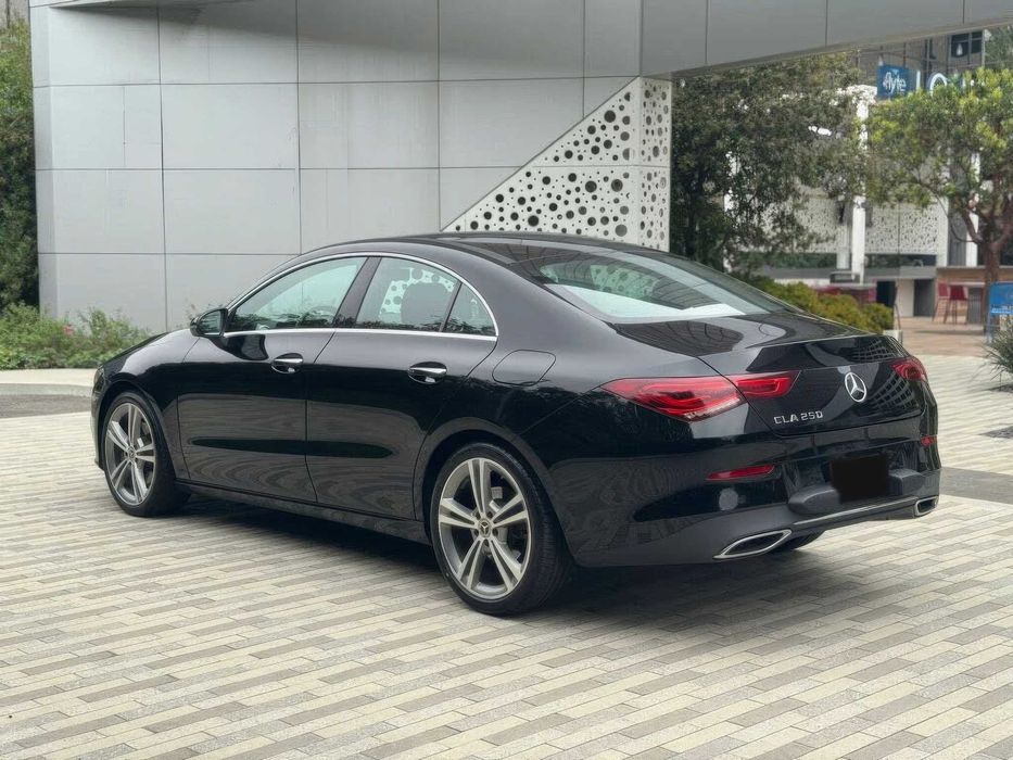 Mercedes-Benz Cla 250      2022