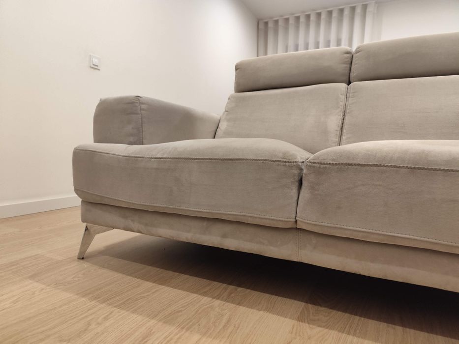 Sofá cinza/taupe Nebraska Moviflor - 2 lugares.